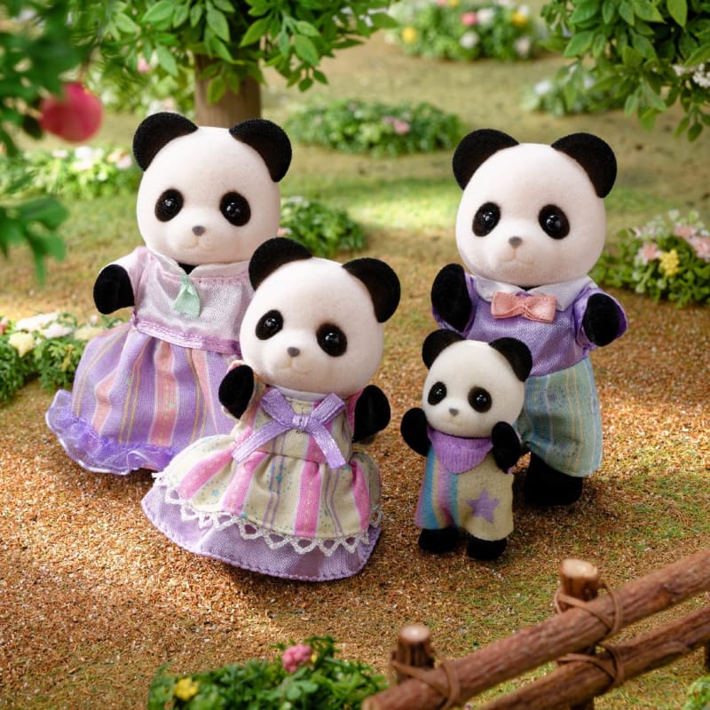 Epoch Dolls Calico Critters: Pookie Panda Family