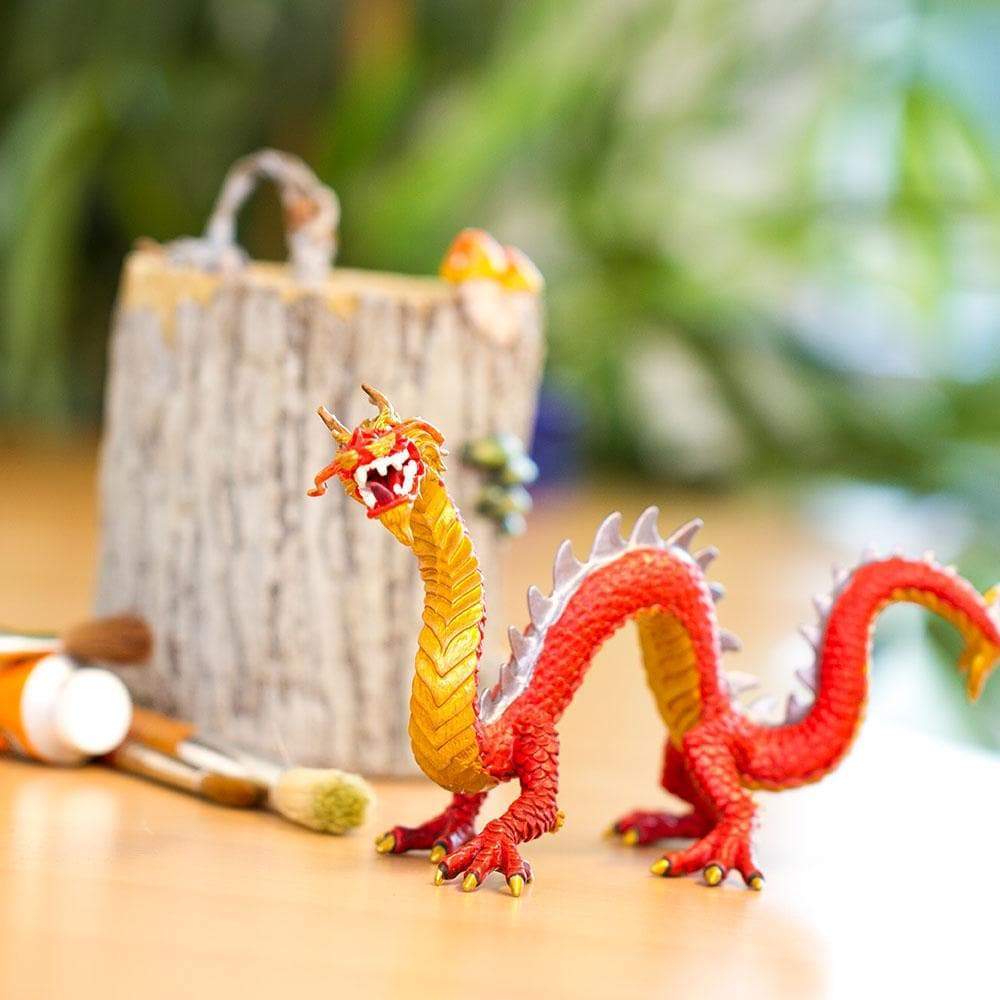Safari Ltd Miniature Dragons 10135 Horned Chinese Dragon