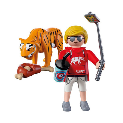 72089 Tiger & Visitor