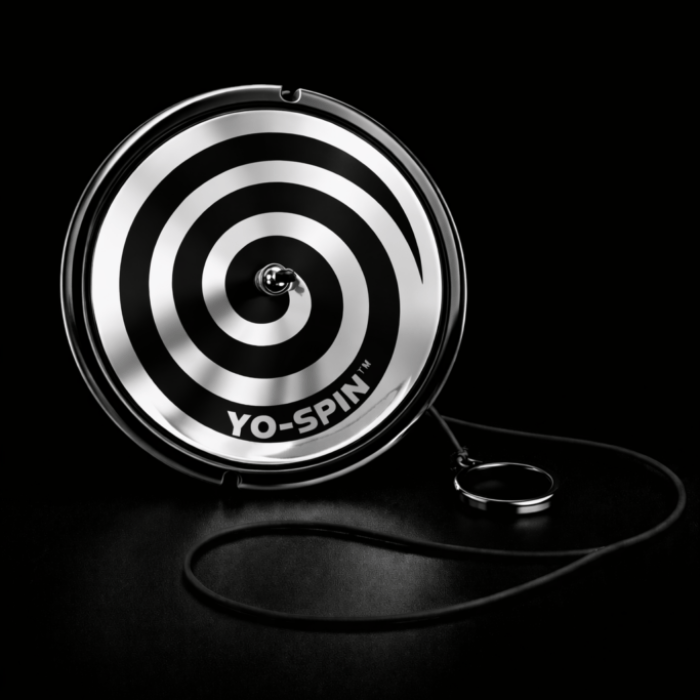 Blue Orange Games Physical Play Yo-Spin Metallic Black