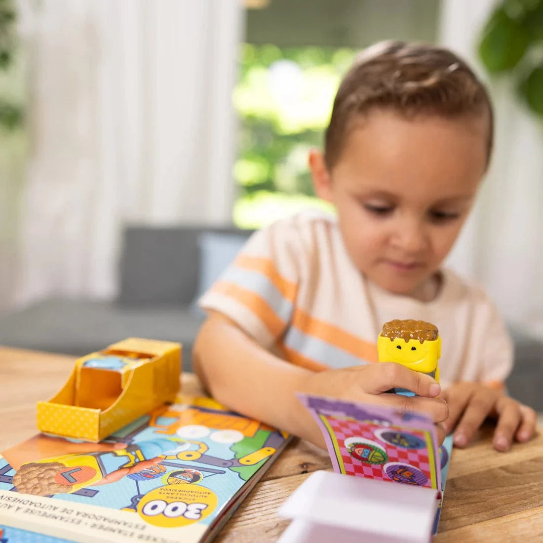 Melissa & Doug Sticker Activity Sets HOLIDAY Sticker WOW! Activity Pad Set - Construction