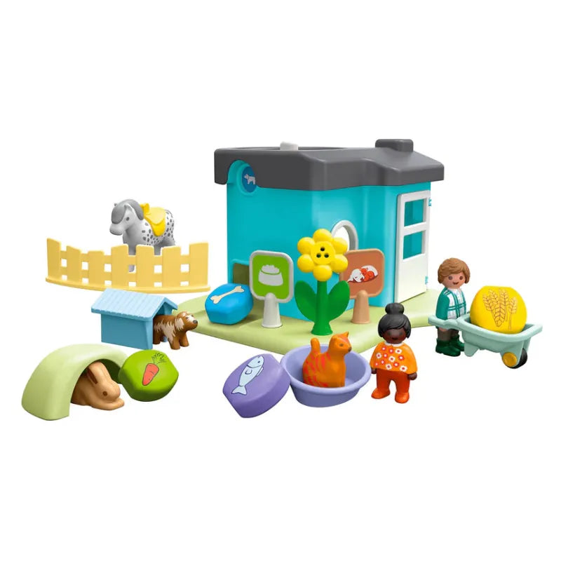 Playmobil Playmobil Junior 71690 Junior: Animal Home with Treat Dispenser