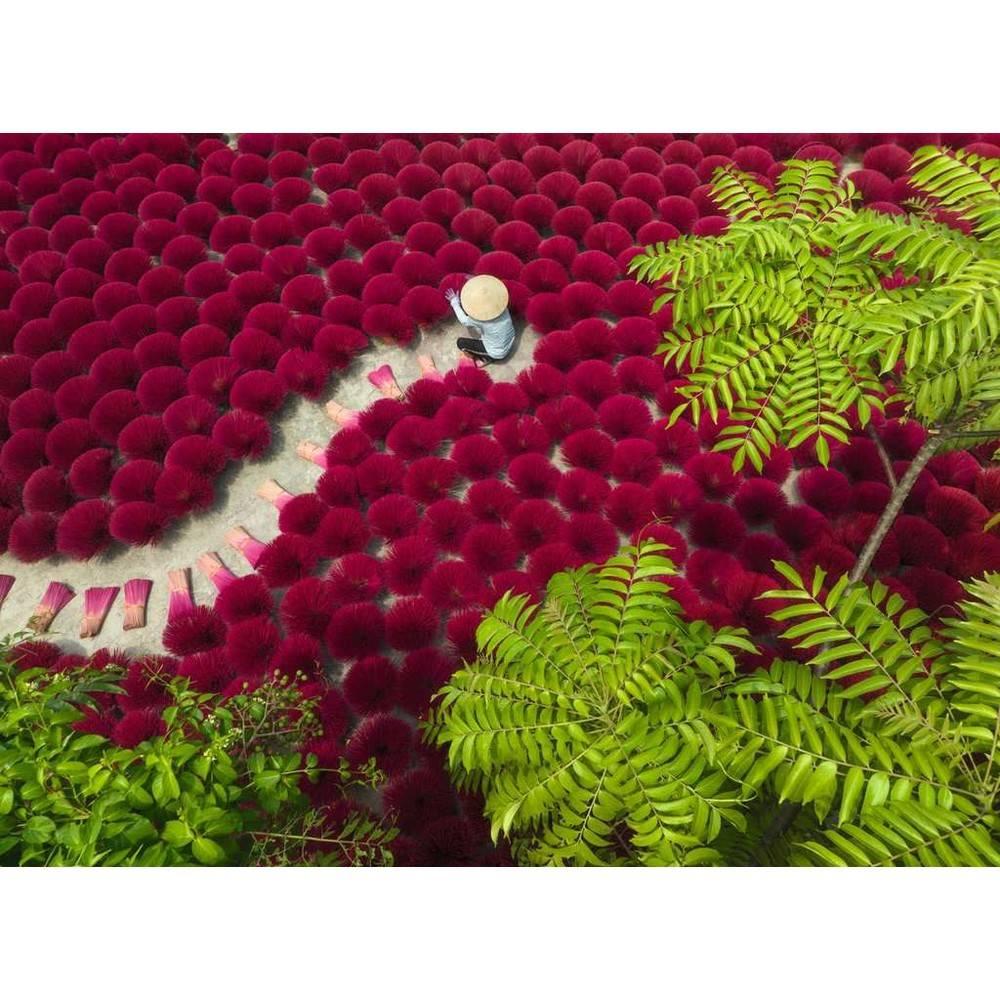 Ravensburger 500 Piece Puzzles A Sea of Red 500 Piece Puzzle