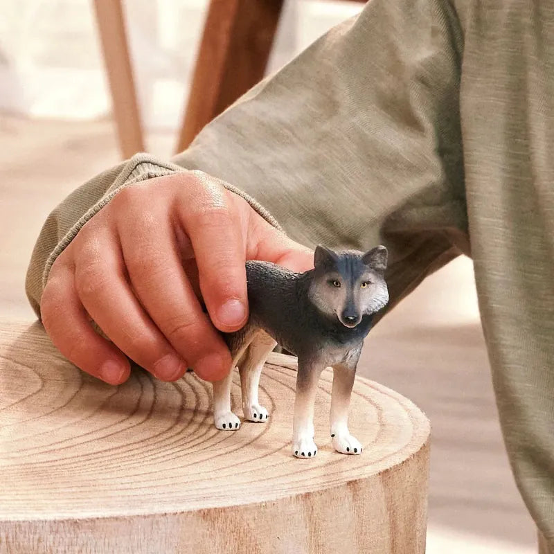 Schleich Miniature Woodland WildLife 14991 American Wolf
